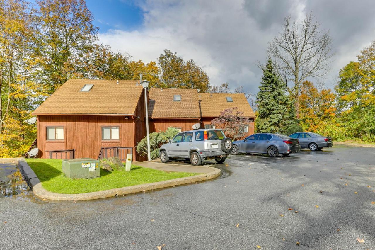 Vernon Township Condo With Balcony Near Ski Lifts! Exterior foto